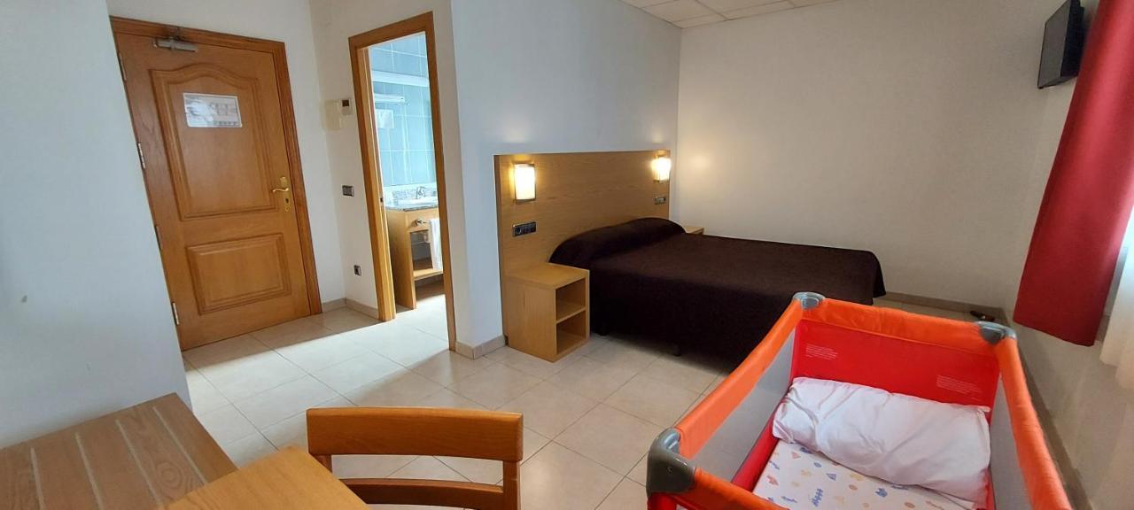 Hotel Font Del Pla La Jonquera Dış mekan fotoğraf