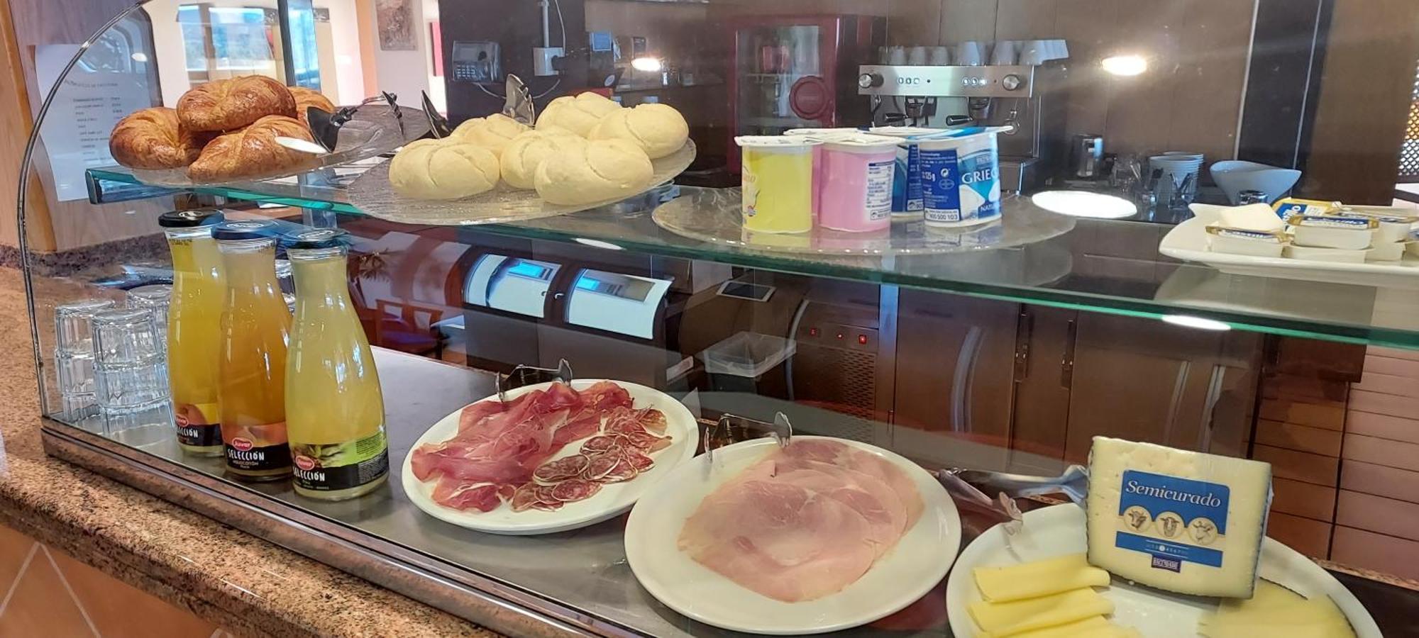 Hotel Font Del Pla La Jonquera Dış mekan fotoğraf