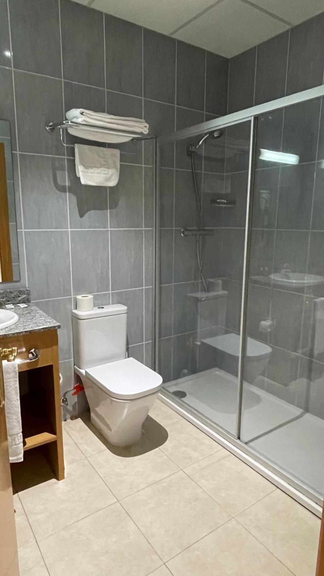 Hotel Font Del Pla La Jonquera Dış mekan fotoğraf