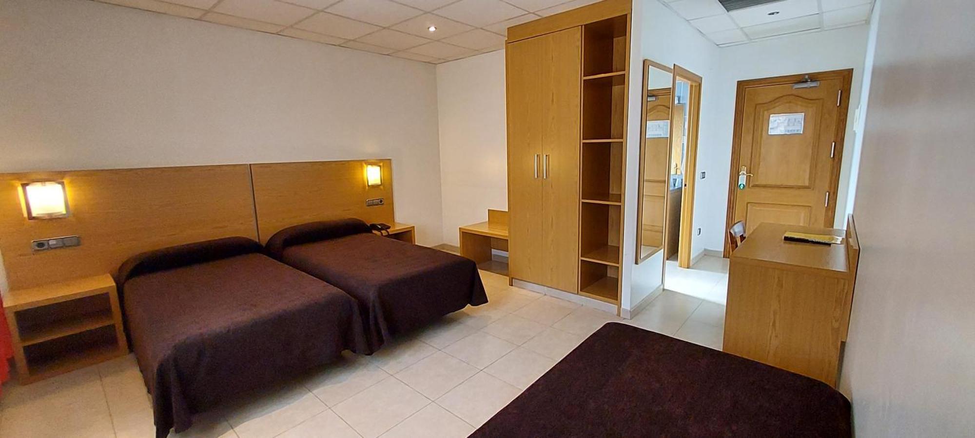 Hotel Font Del Pla La Jonquera Dış mekan fotoğraf